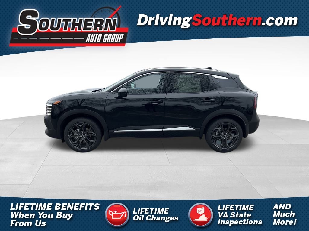 2025 Nissan Kicks SR AWD's photo