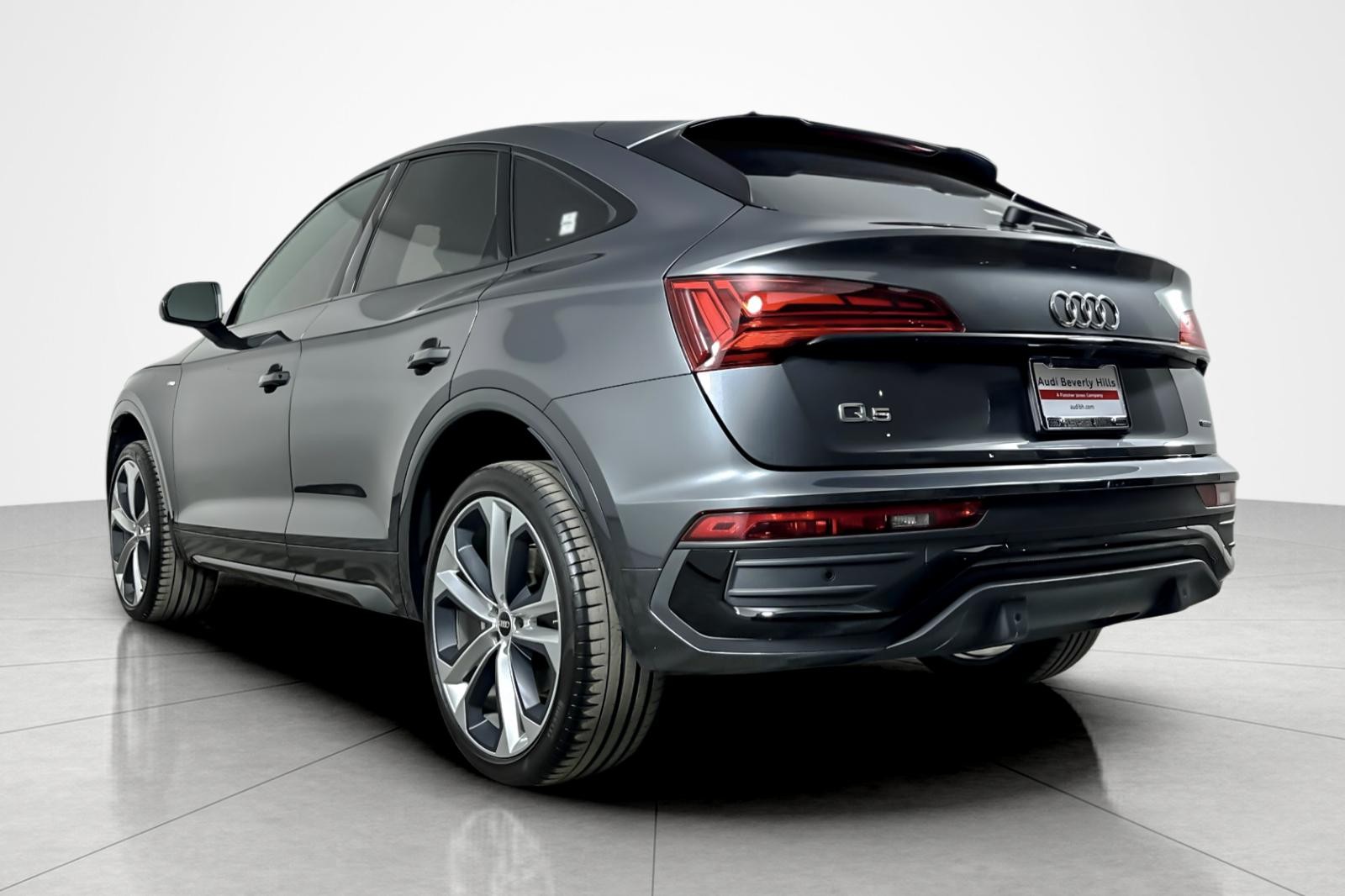 2023 Audi Q5 Sportback S line Premium Plus 45 TFSI photo 3