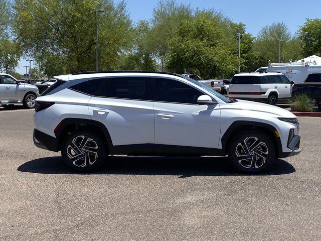 2025 Hyundai Tucson Hybrid Limited photo 2