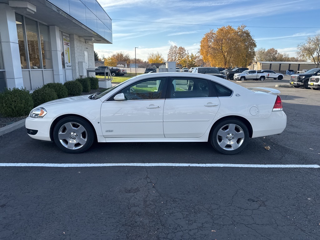 2009 Chevrolet Impala SS photo 2