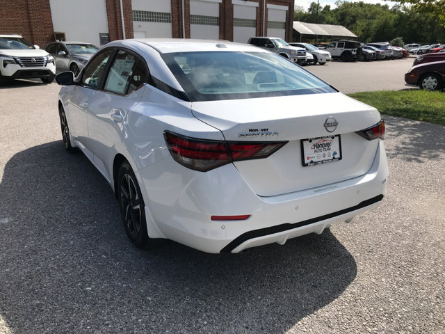 2025 Nissan Sentra SV photo 4