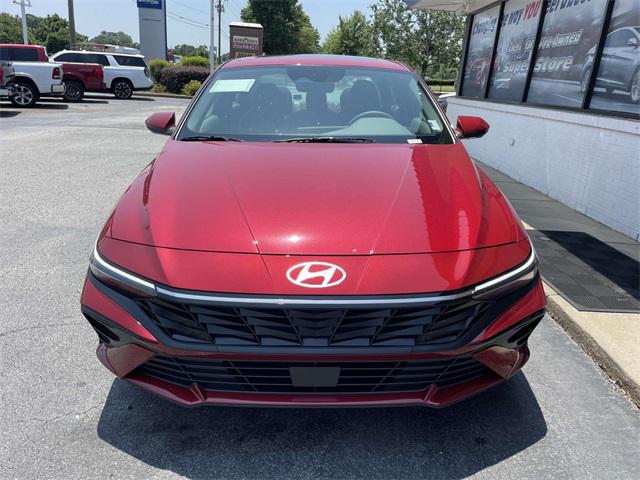 2025 Hyundai Elantra SEL Convenience photo 3