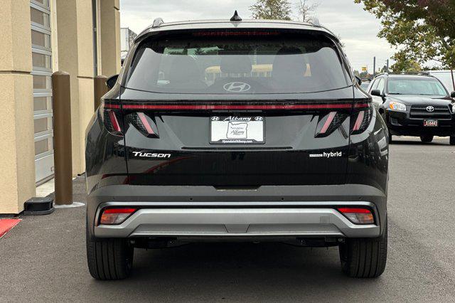 2025 Hyundai Tucson Hybrid Limited photo 3