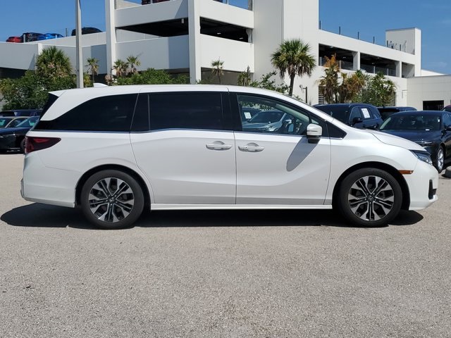 2025 Honda Odyssey Elite photo 3