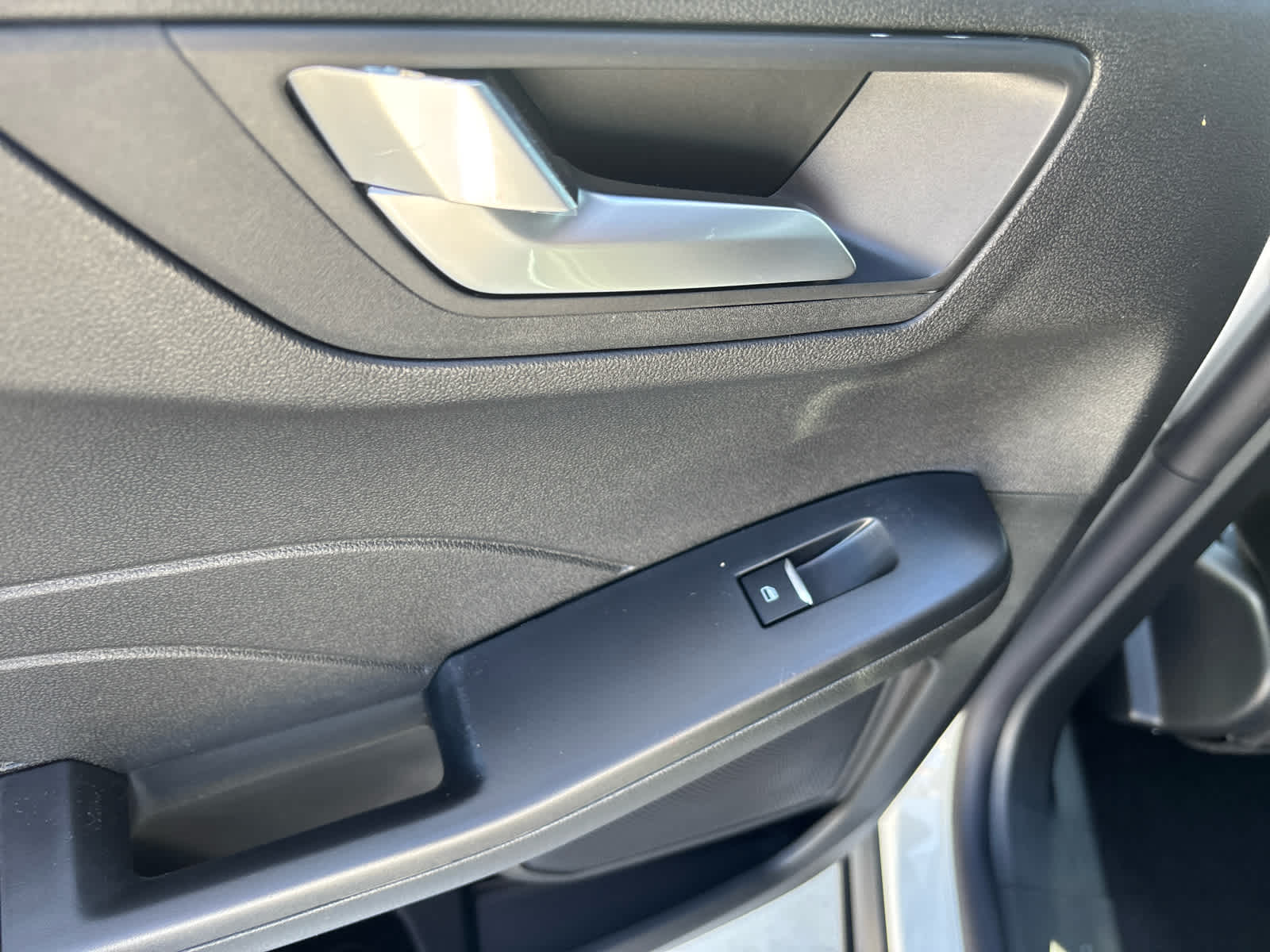 2025 Ford Escape ST-Line photo 11