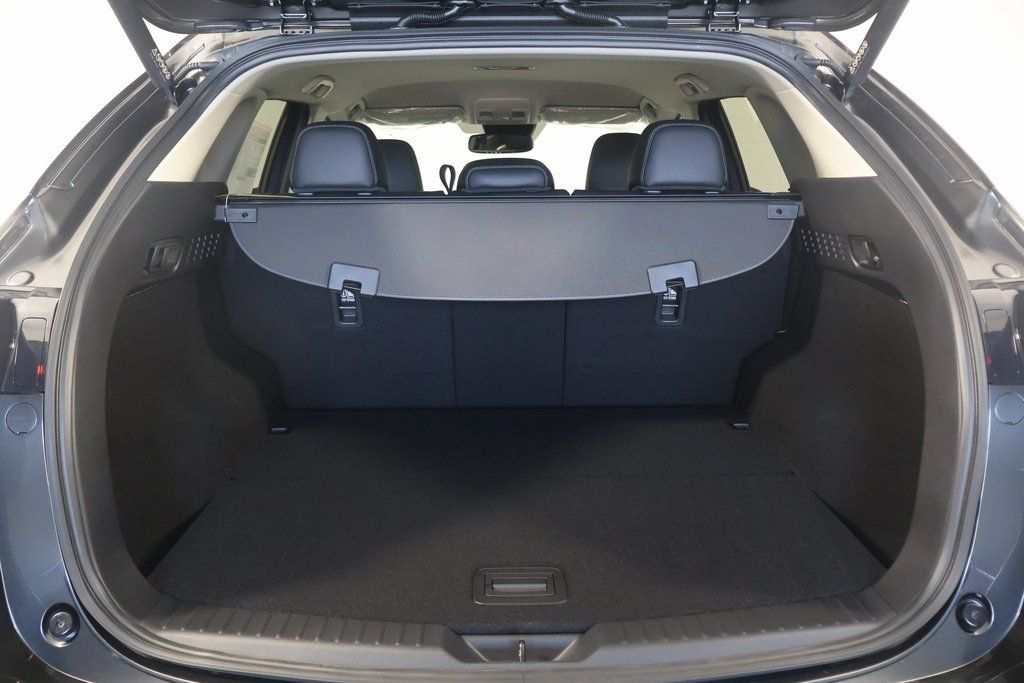 2025 Mazda CX-5 2.5 S Preferred photo 8