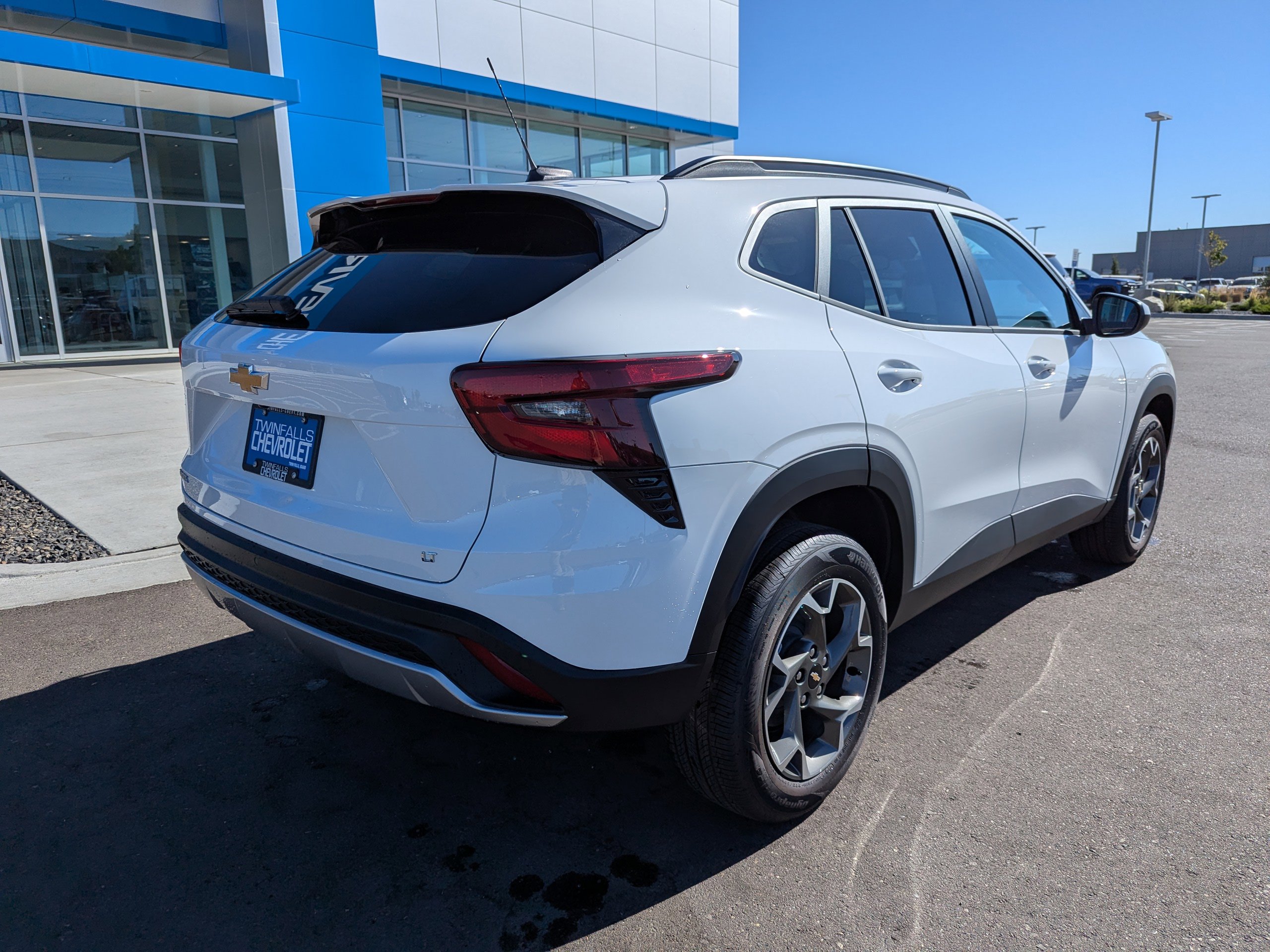 2025 Chevrolet Trax LT photo 29