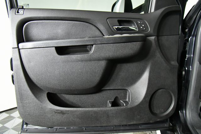 2012 Chevrolet Silverado 3500HD LTZ photo 20