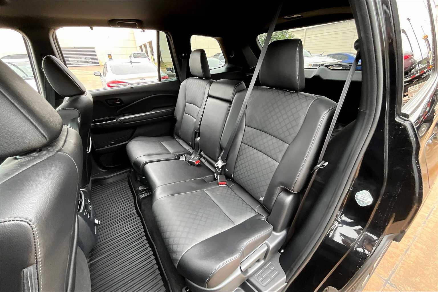 2023 Honda Passport Elite photo 18