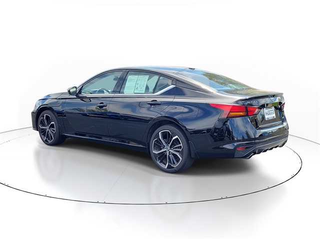 2023 Nissan Altima 2.5 SR photo 2