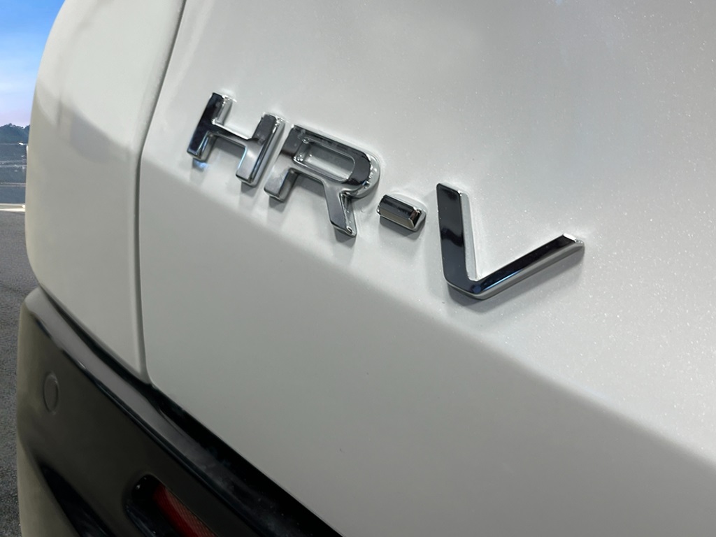 2026 Honda HR-V EX-L photo 6