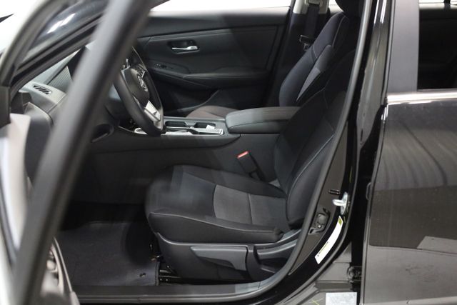 2025 Nissan Sentra SV photo 7