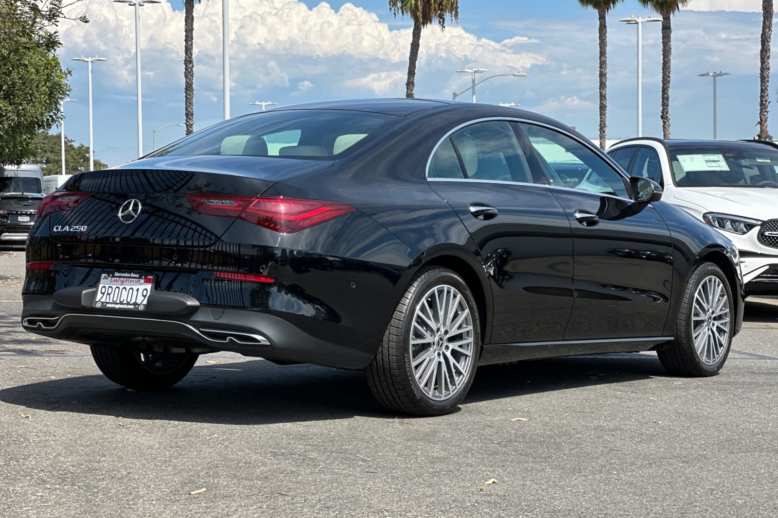 2025 Mercedes Benz CLA 250 photo 4