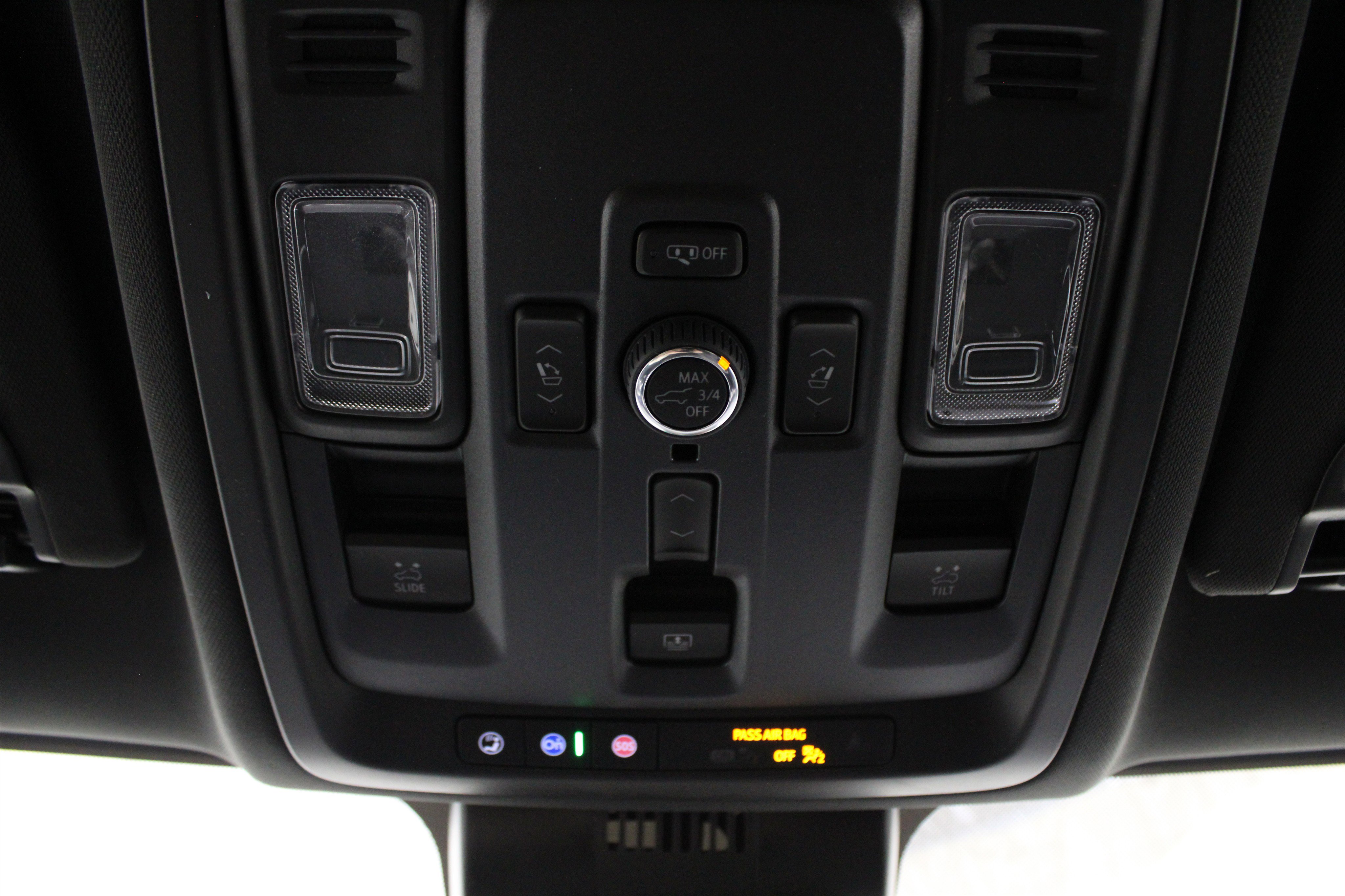 2025 Chevrolet Tahoe Premier photo 11