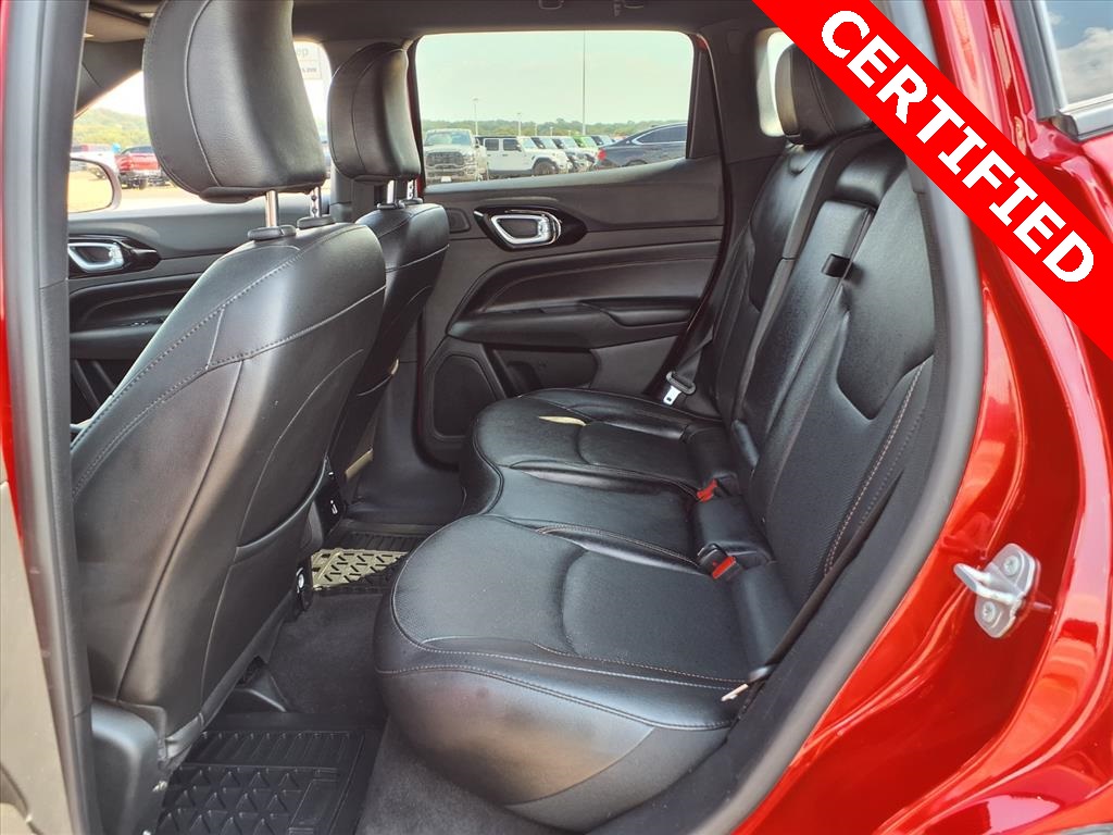 2023 Jeep Compass Limited photo 9