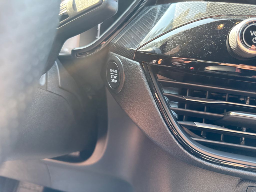 2025 Ford Escape ST-Line photo 31