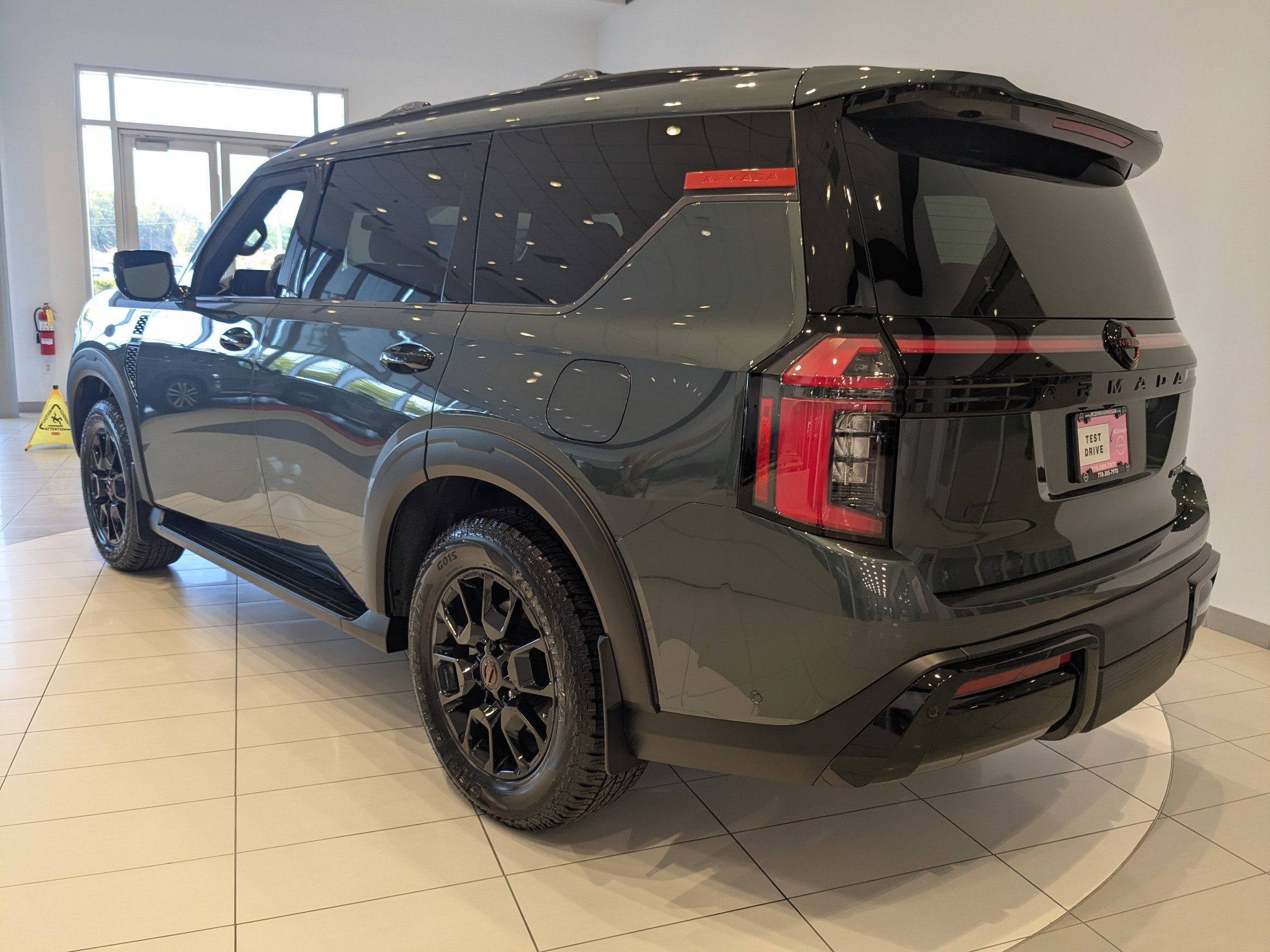 2026 Nissan Armada photo 4