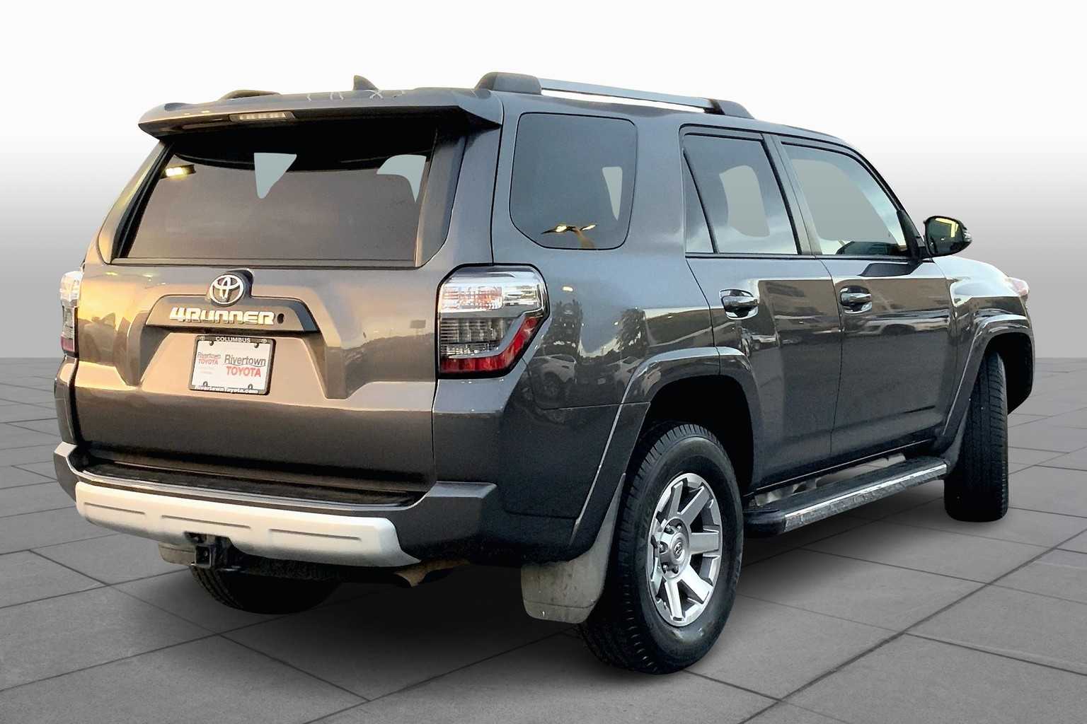 2016 Toyota 4Runner Trail Premium photo 11