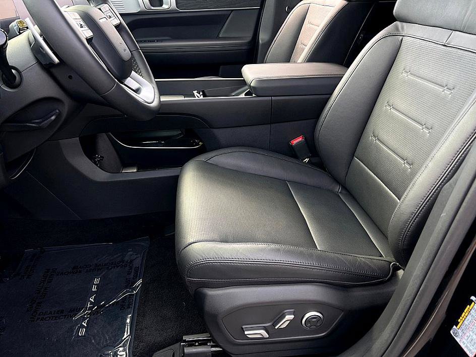2025 Hyundai Santa Fe Limited photo 8