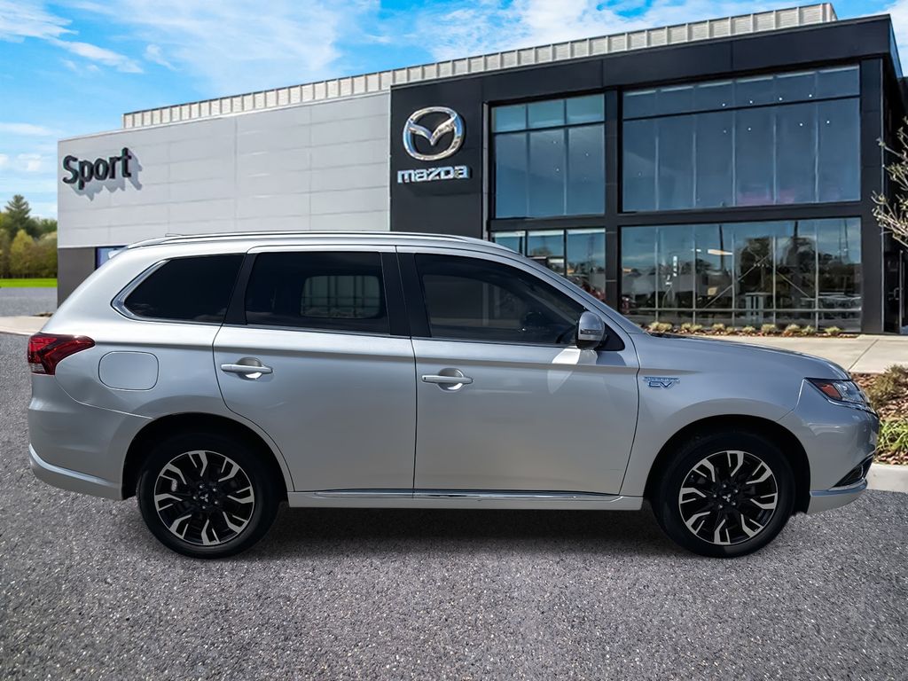 2018 Mitsubishi Outlander PHEV SEL photo 29