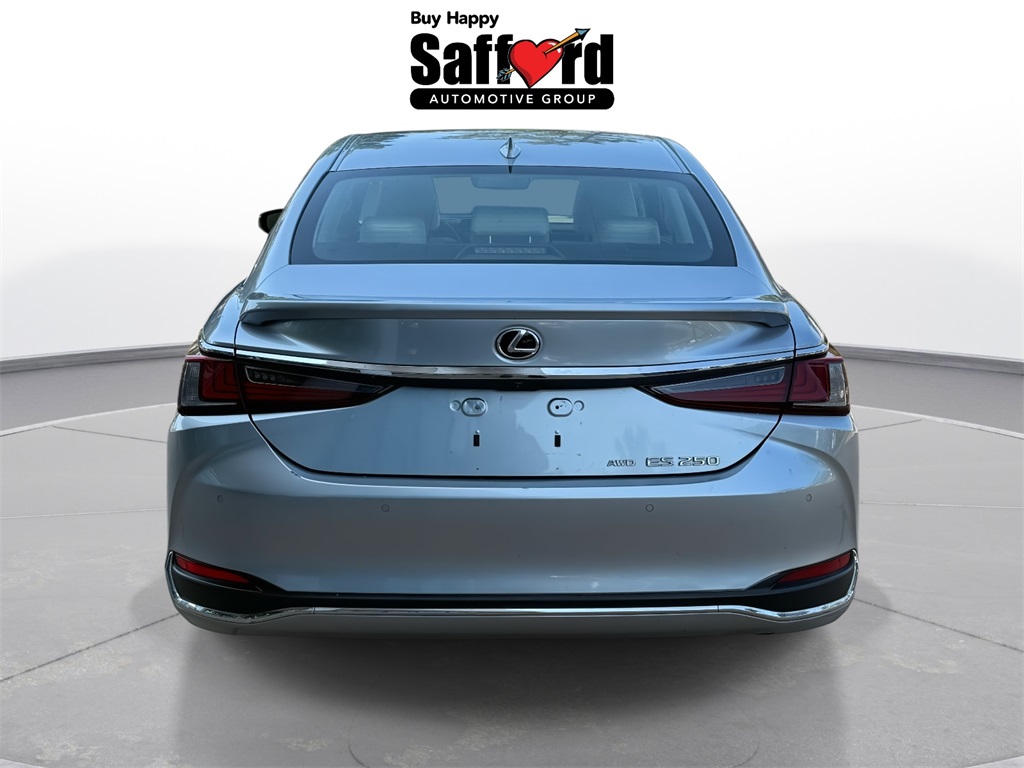 2022 Lexus ES 250 photo 7