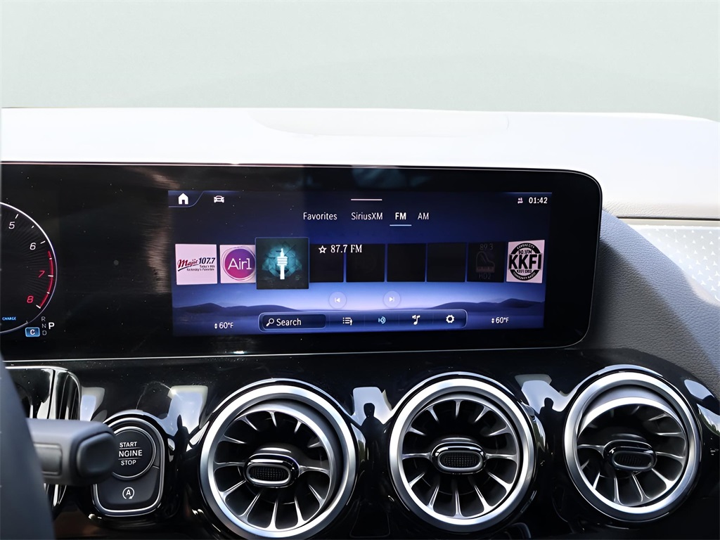 2025 Mercedes Benz GLA 250 4MATIC photo 21