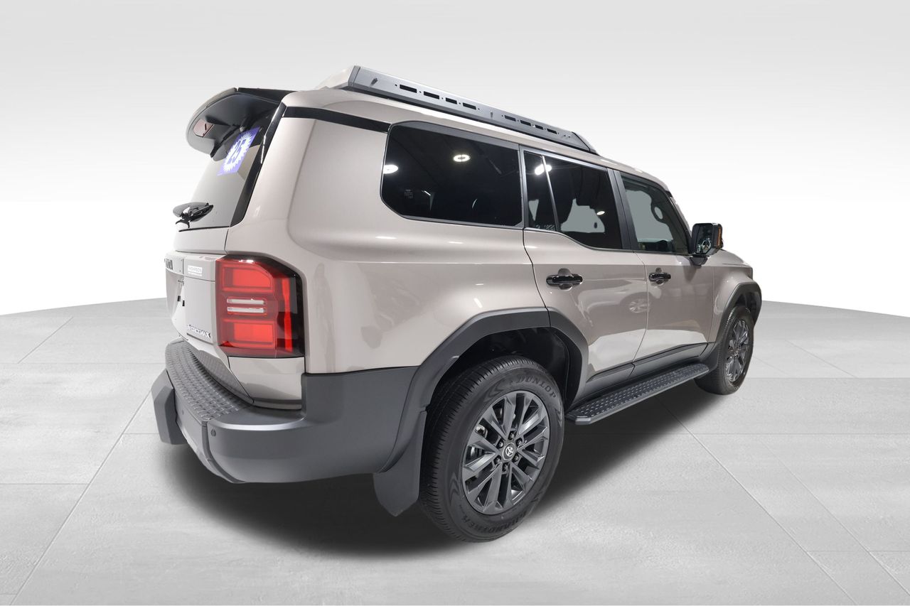 2025 Toyota Land Cruiser photo 4