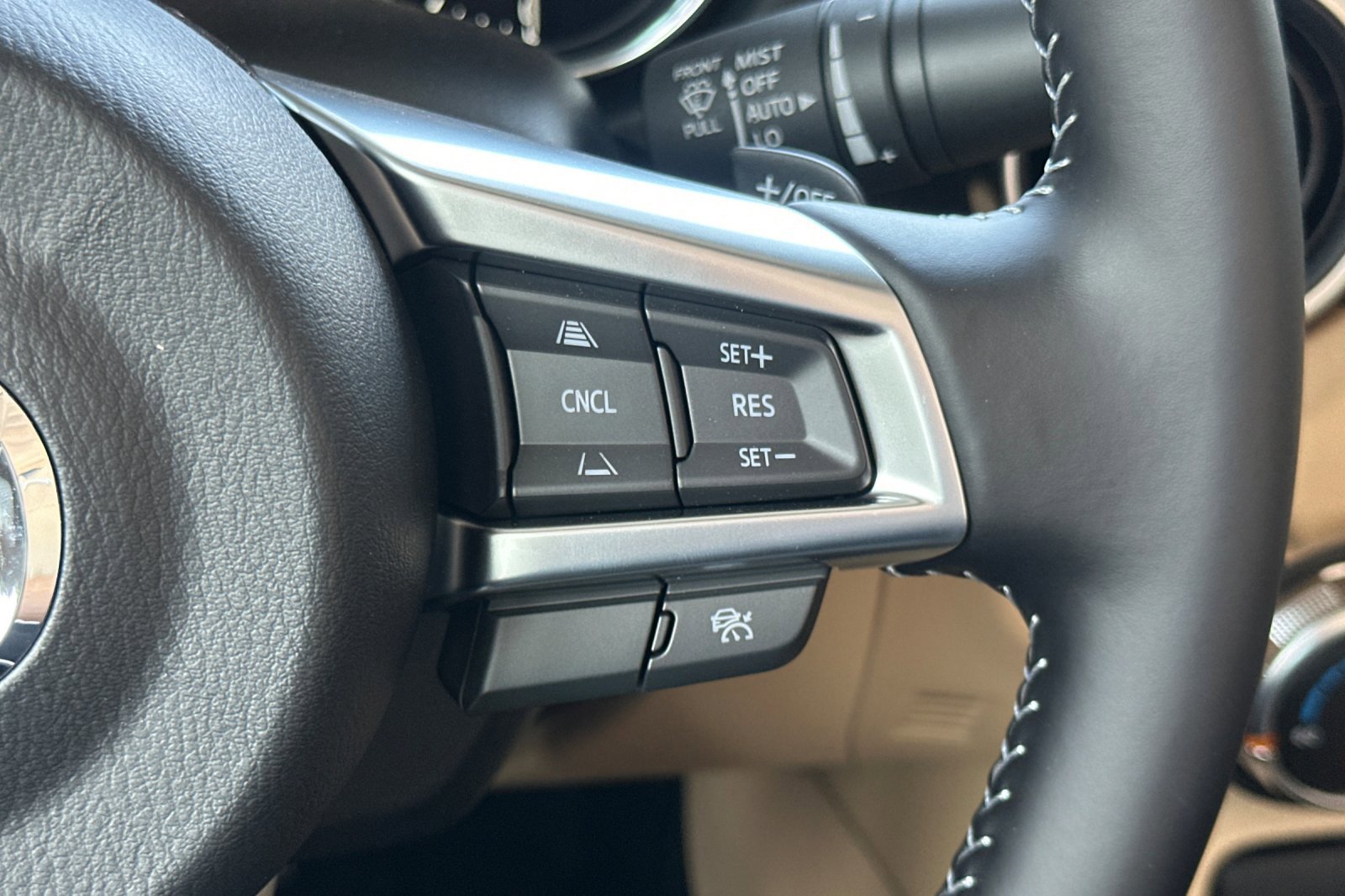 2025 Mazda MX-5 Miata Miata Grand Touring photo 23