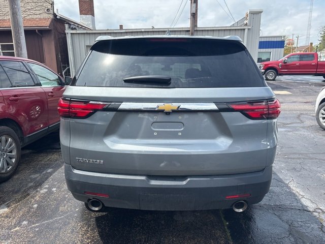 2023 Chevrolet Traverse LS photo 4
