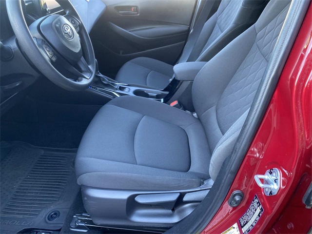 2022 Toyota Corolla LE photo 17