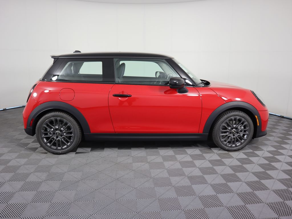 2025 Mini Cooper Signature photo 3