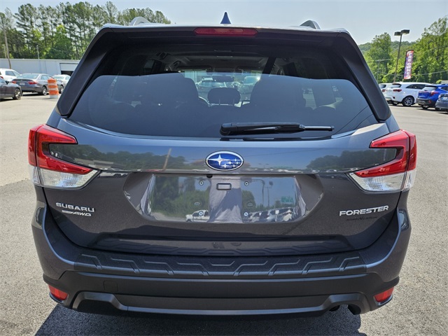 2021 Subaru Forester Premium photo 6