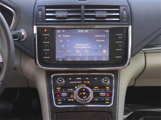 2020 Lincoln Continental Standard photo 16