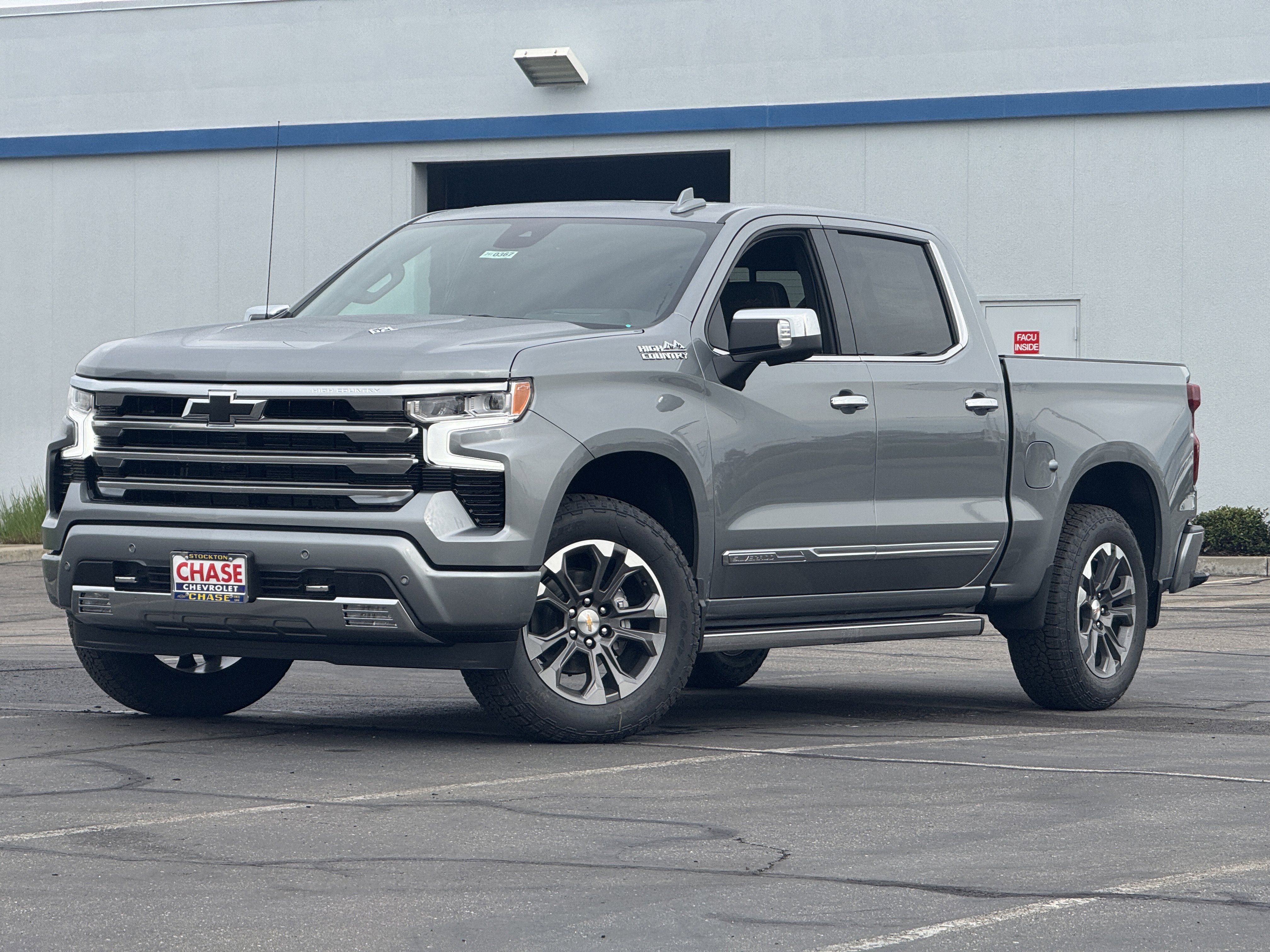 2026 Chevrolet Silverado 1500 High Country's photo