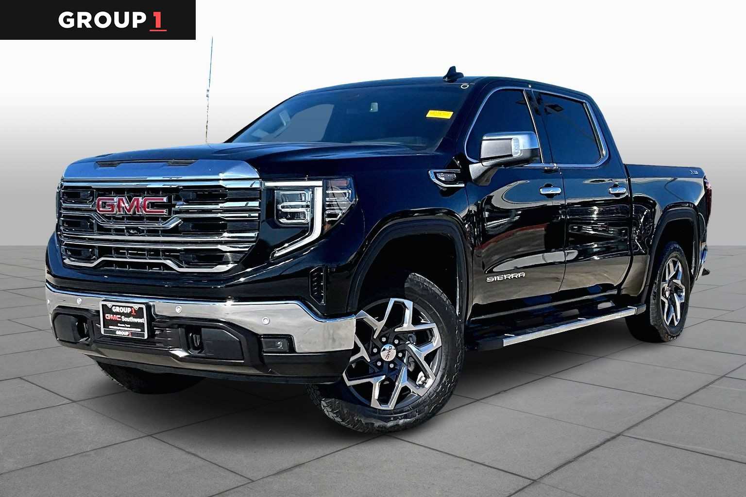 2025 GMC Sierra 1500 SLT's photo
