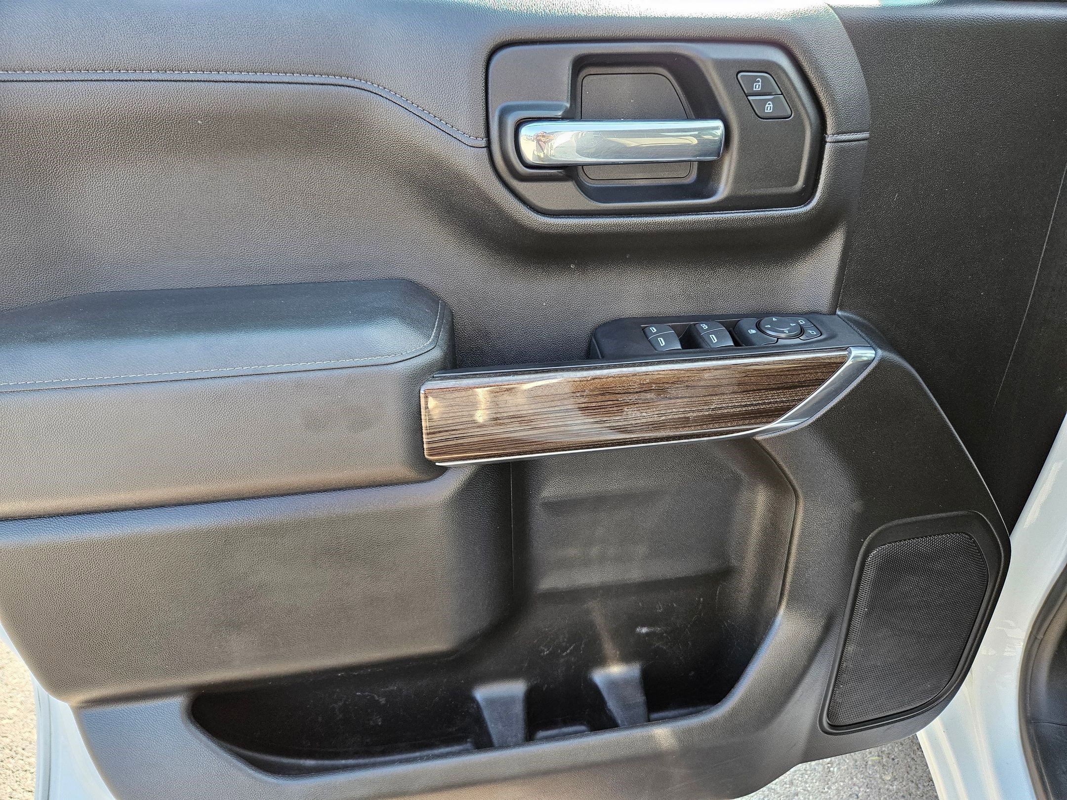 2022 Chevrolet Silverado 1500 LT photo 11