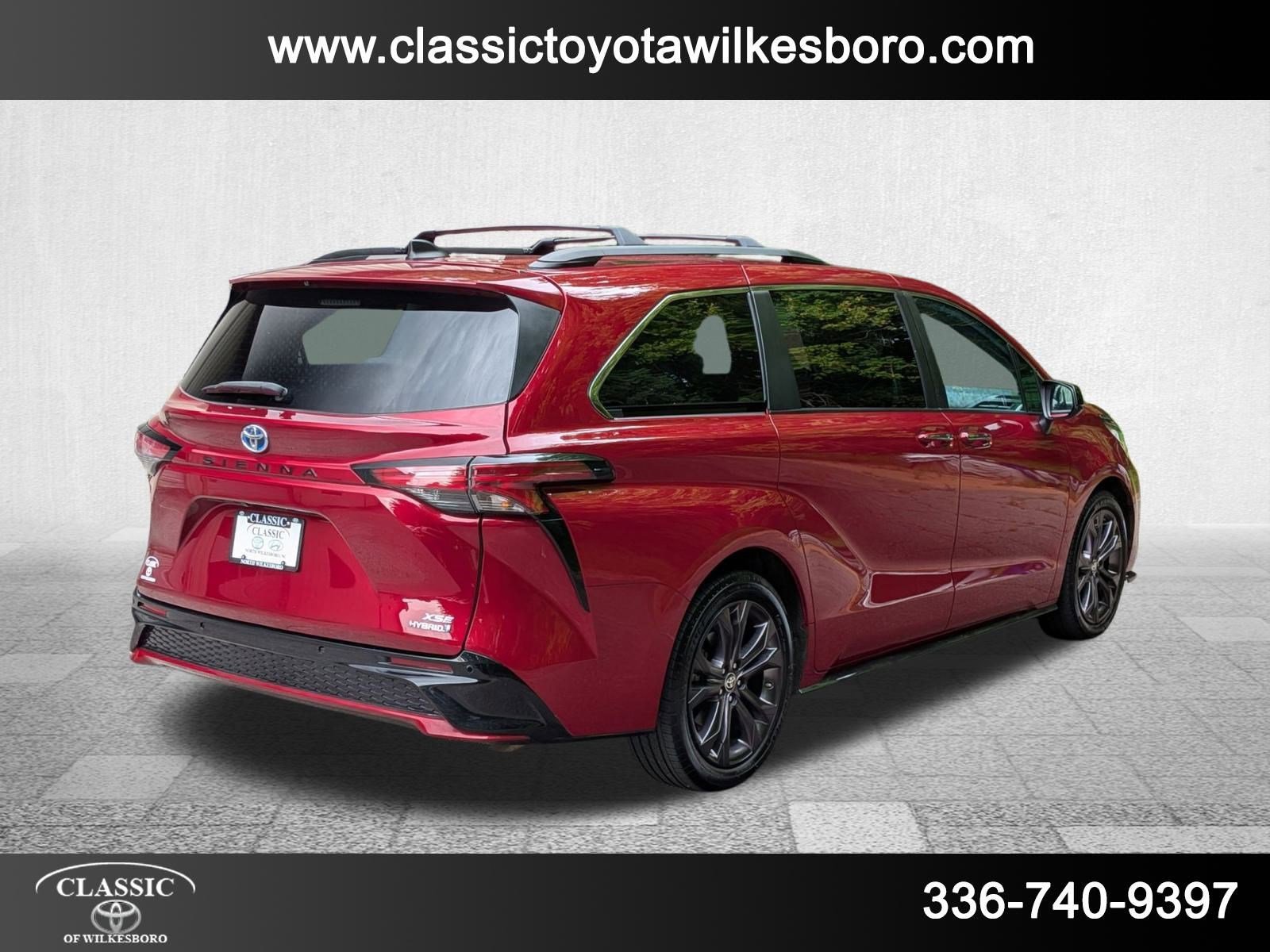 2022 Toyota Sienna XSE photo 5