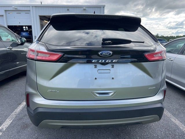 2023 Ford Edge SEL photo 3