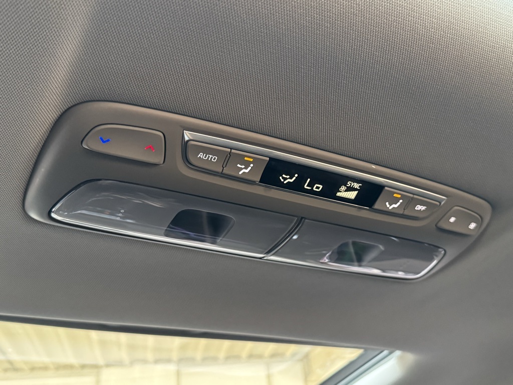 2024 Kia Telluride SX photo 20