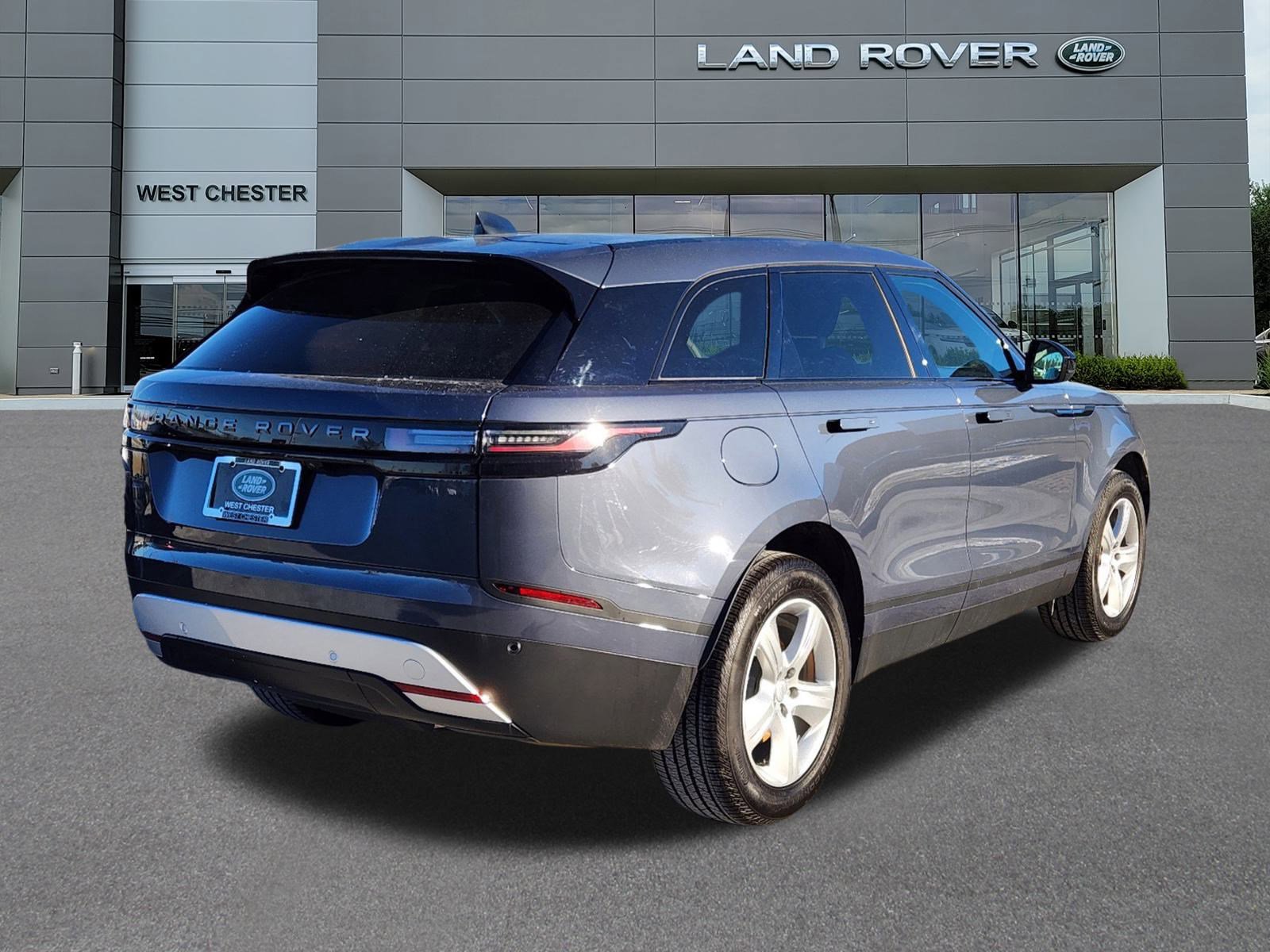 2025 Land Rover Range Rover Velar S photo 4