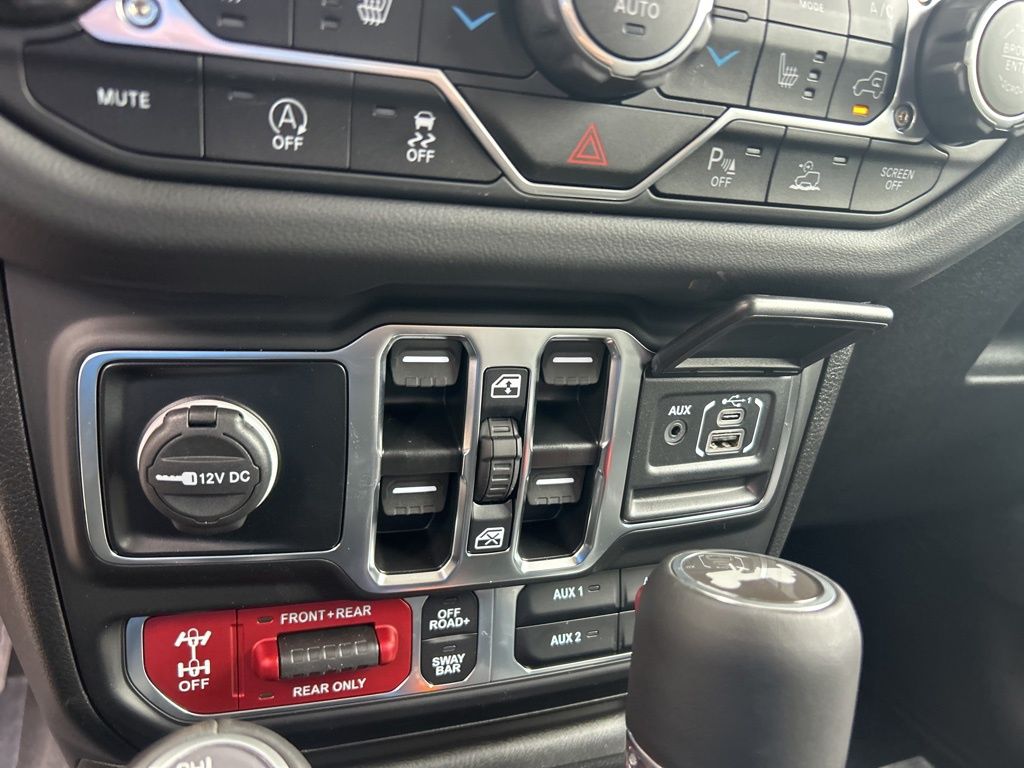 2025 Jeep Wrangler Rubicon photo 39