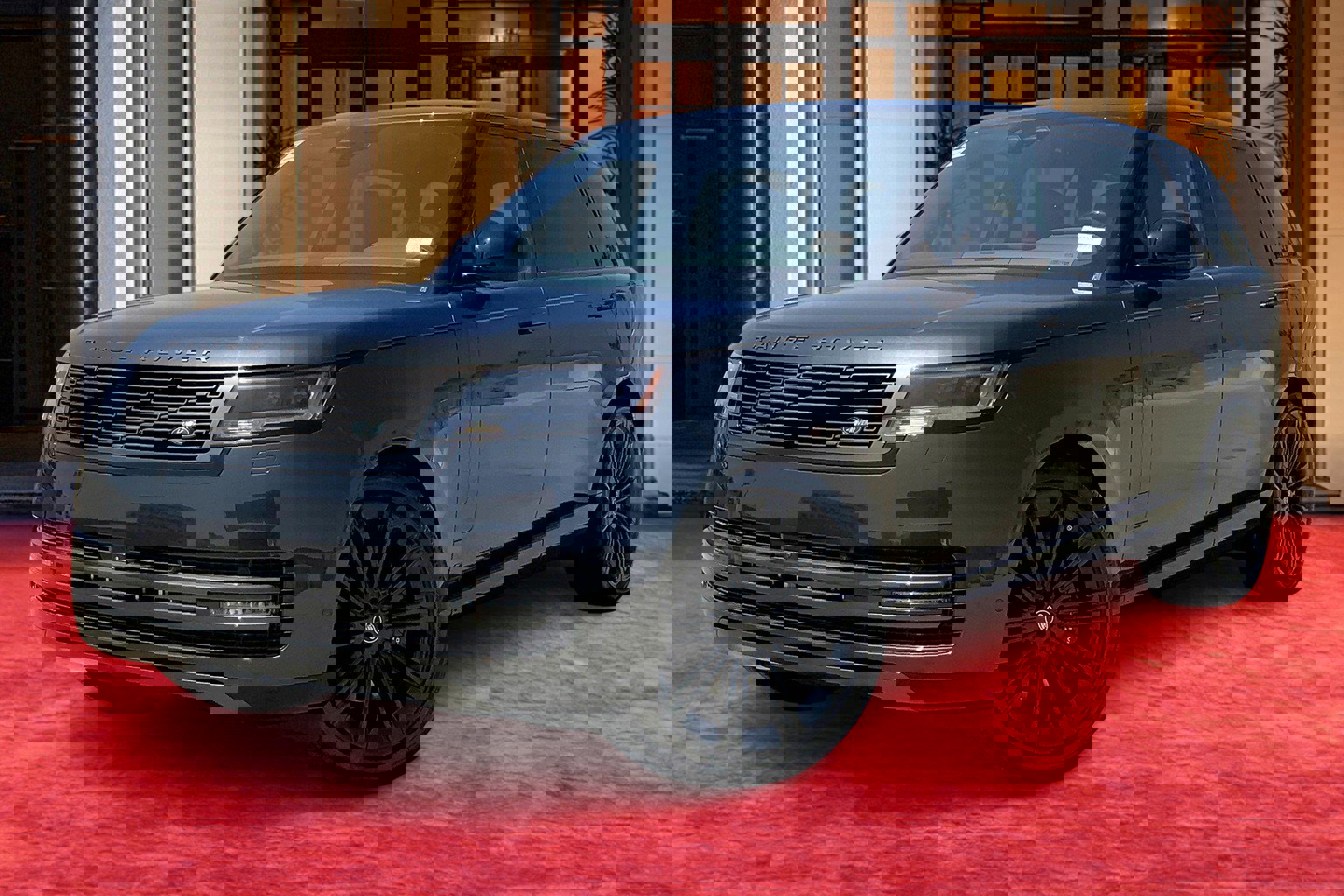 2025 Land Rover Range Rover SE's photo