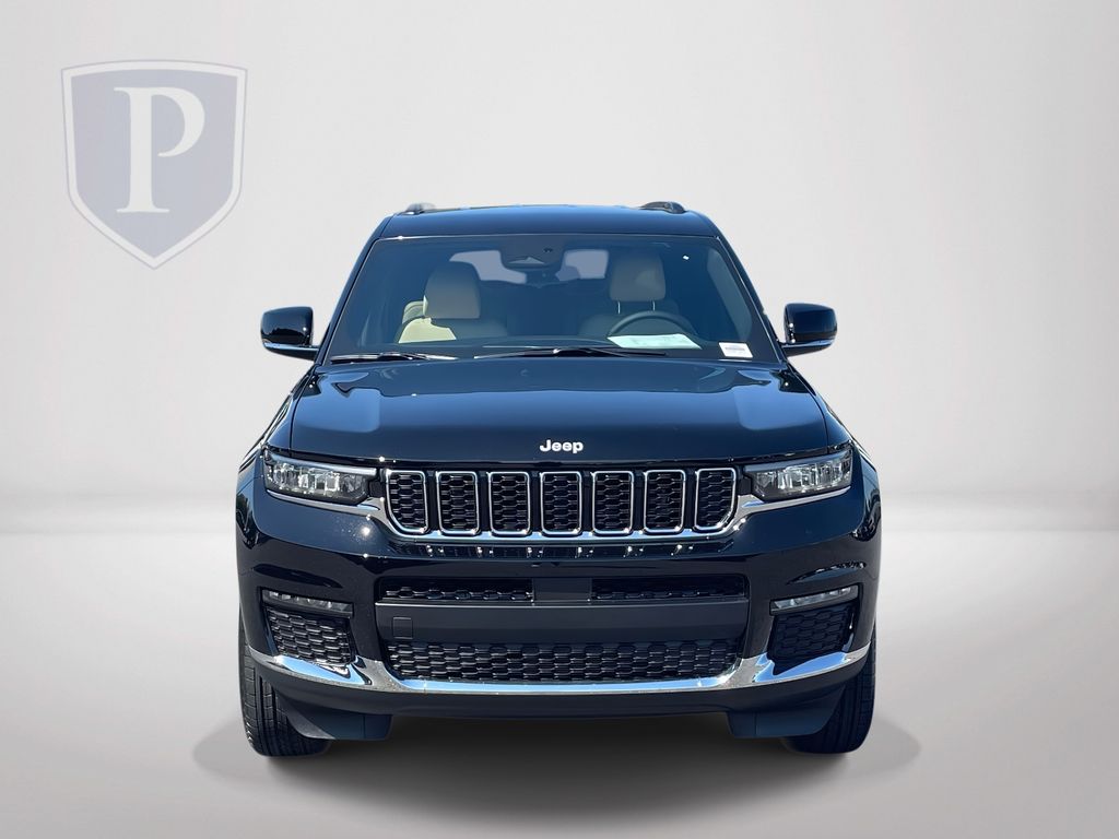 2025 Jeep Grand Cherokee Limited photo 2