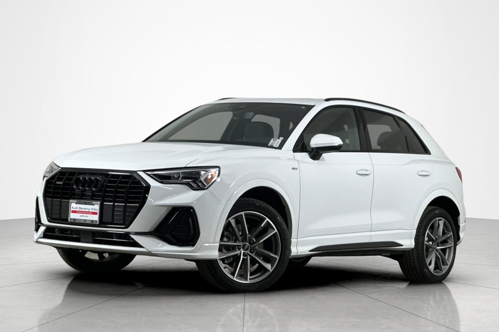 2025 Audi Q3 S Line Premium's photo