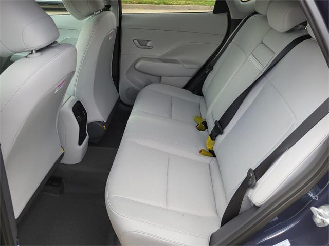 2026 Hyundai Kona SEL photo 4