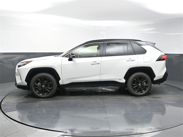 2025 Toyota RAV4 Hybrid XSE photo 3