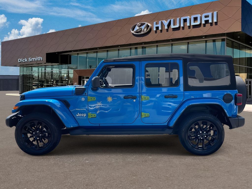 2022 Jeep Wrangler Unlimited Sahara 4xe photo 4