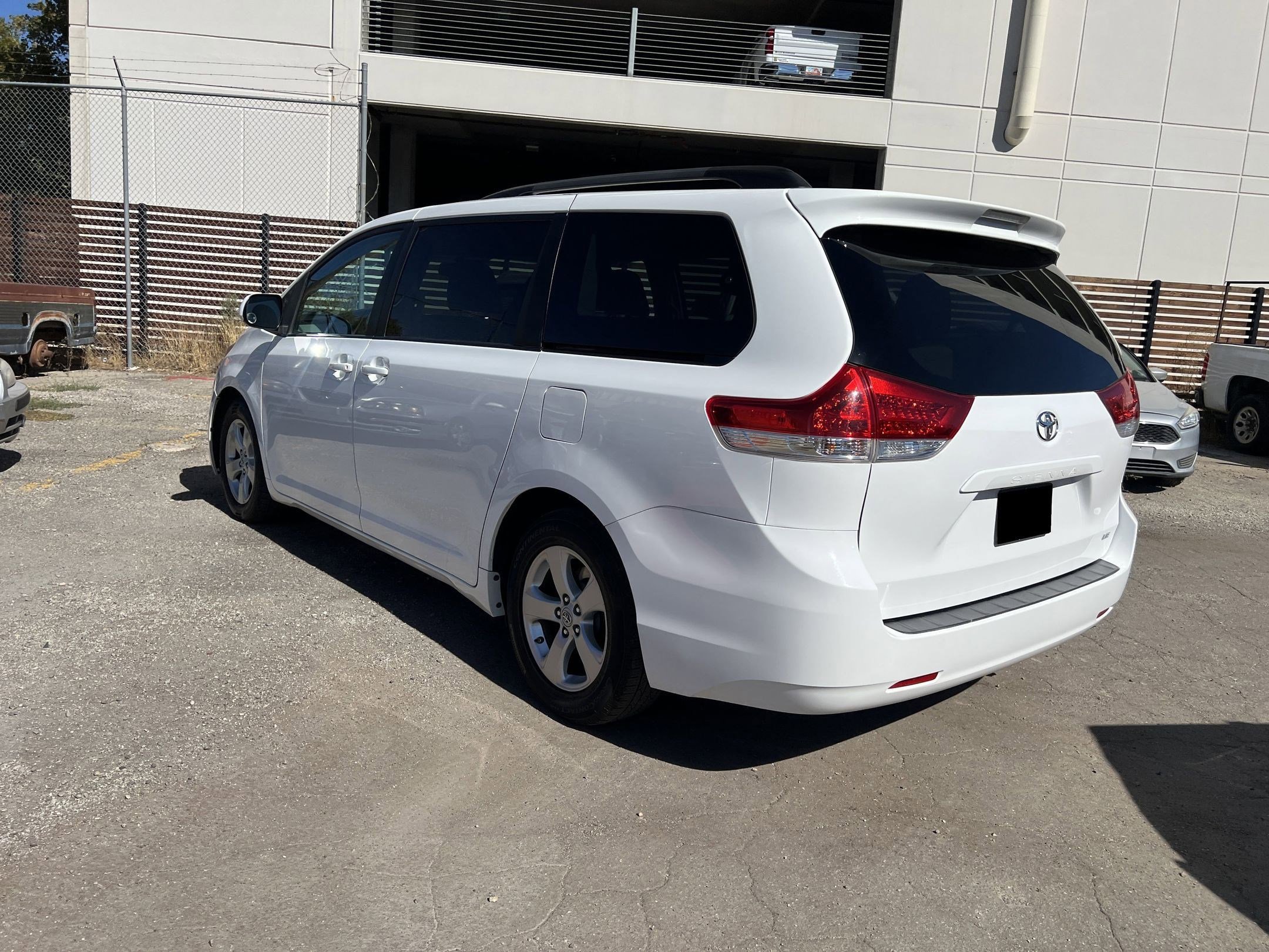 2012 Toyota Sienna LE photo 5