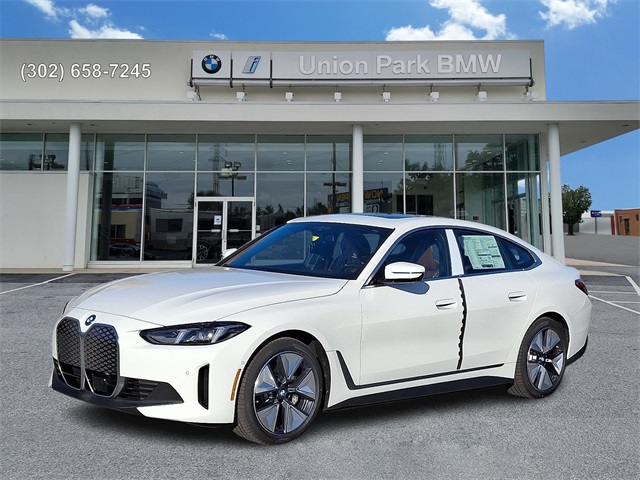 2025 BMW i4 40's photo