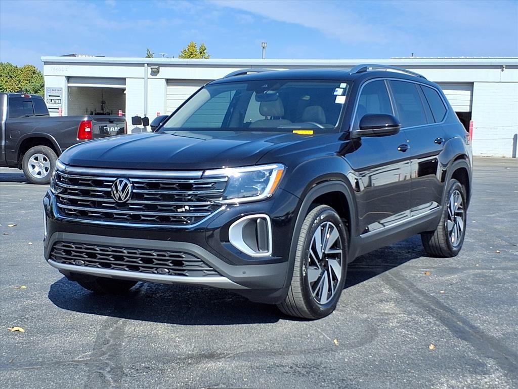 Used 2024 Volkswagen Atlas SEL with VIN 1V2BR2CA2RC550809 for sale in Kansas City